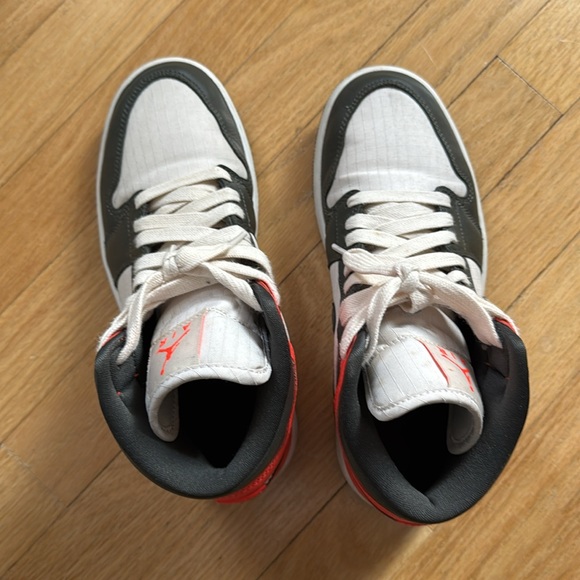 Jordan’s! (Exclusive) - Picture 2 of 6